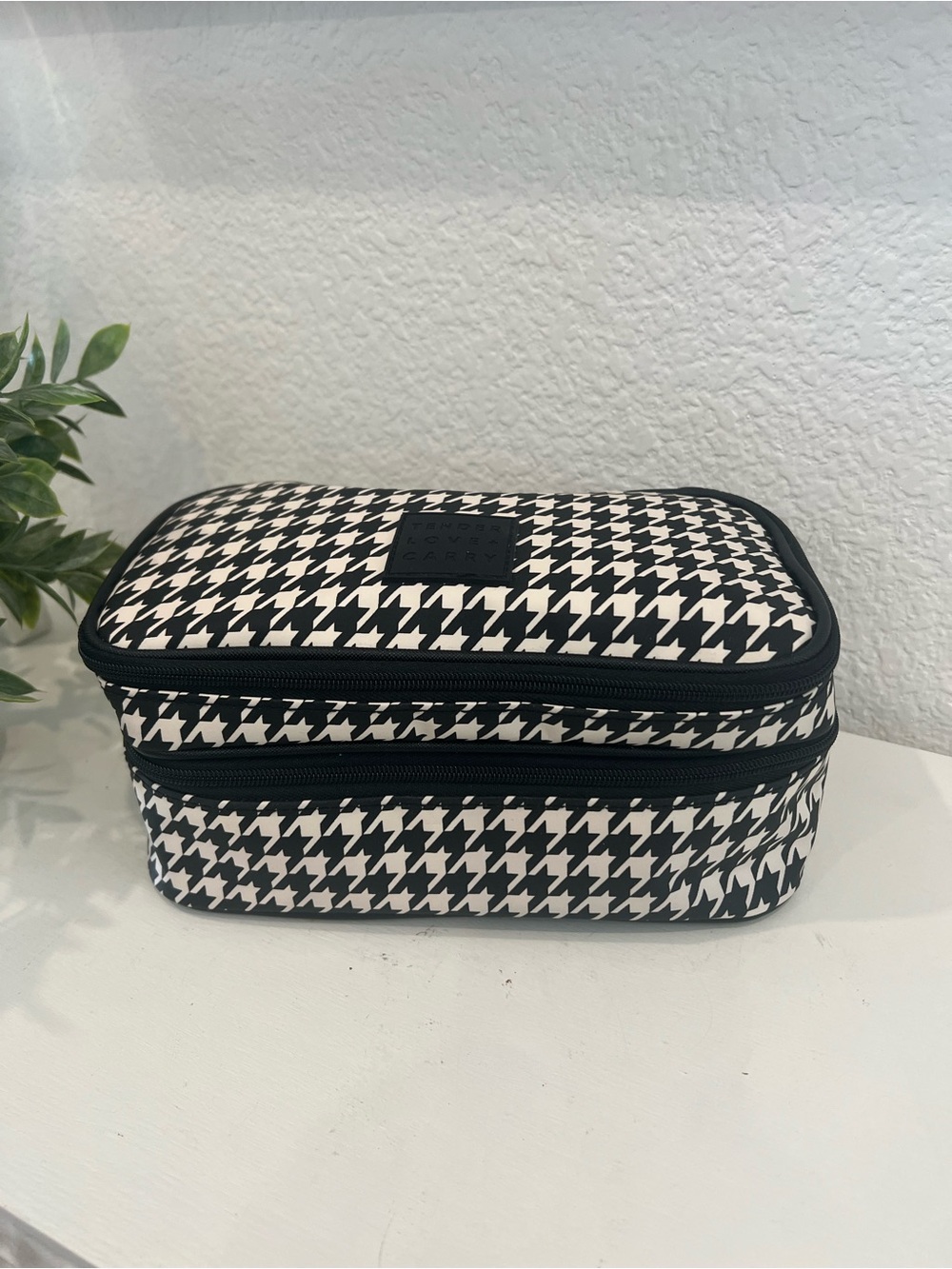 Tender Love + Carry Black & Cream Houndstooth Cosmetic Case - Women Bags